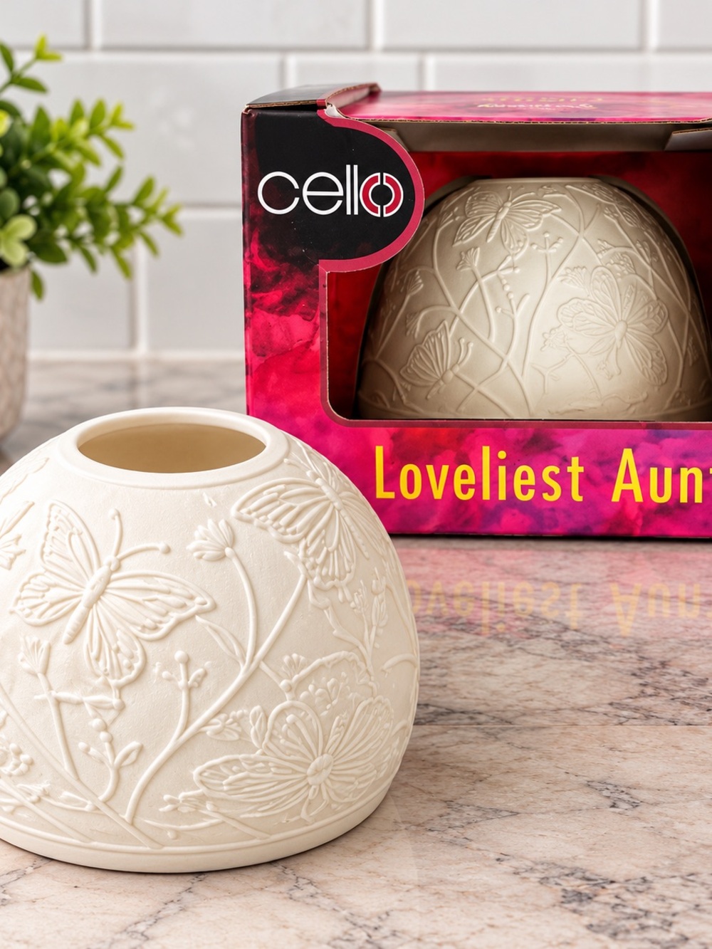 Cello “Loveliest Auntie” Porcelain Tea Light Dome NIB